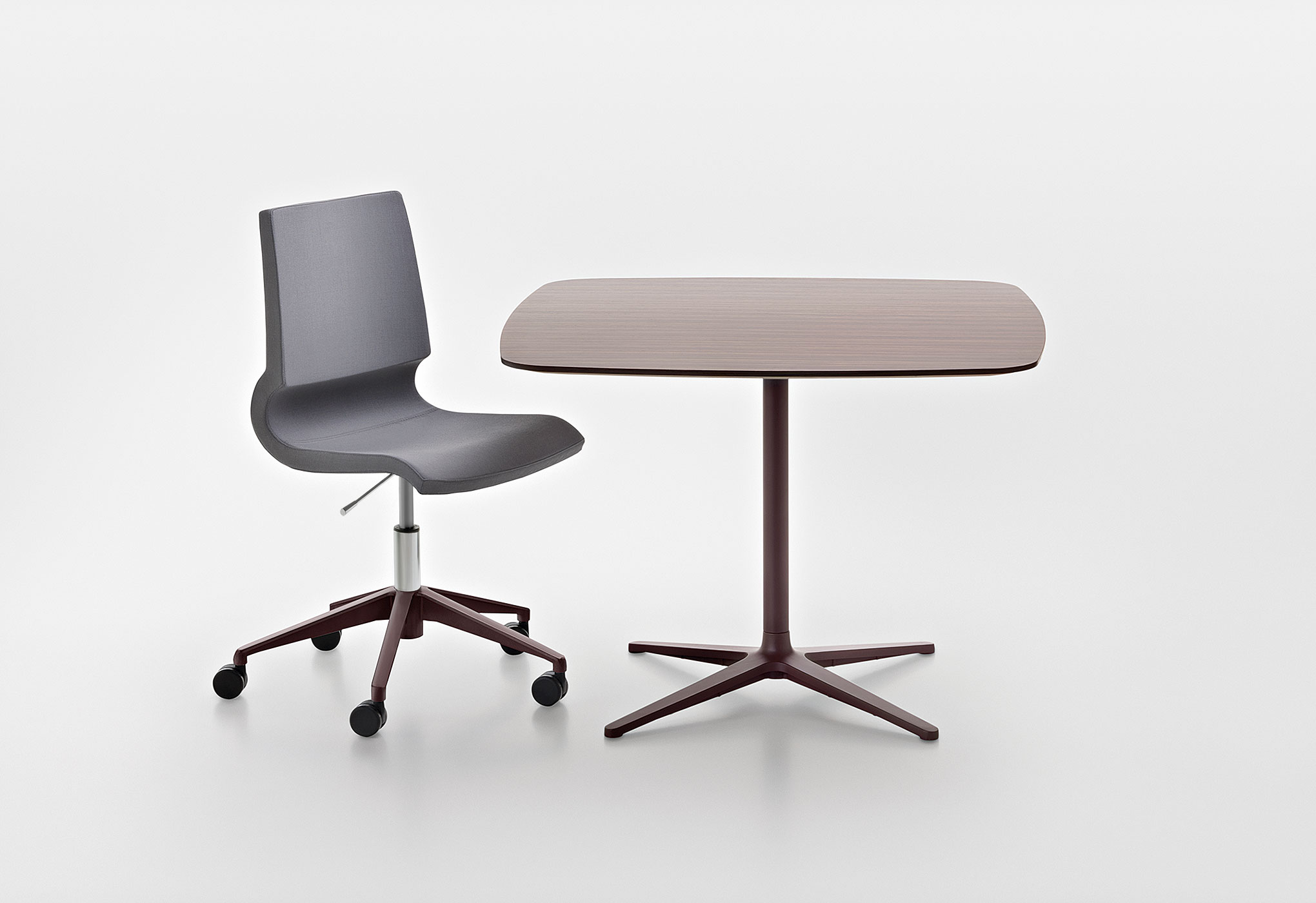 创意家具 - 坐具|休闲椅|办公家具|球友会手机网页版登录入口家具|Ricciolina 洽谈椅/办公椅