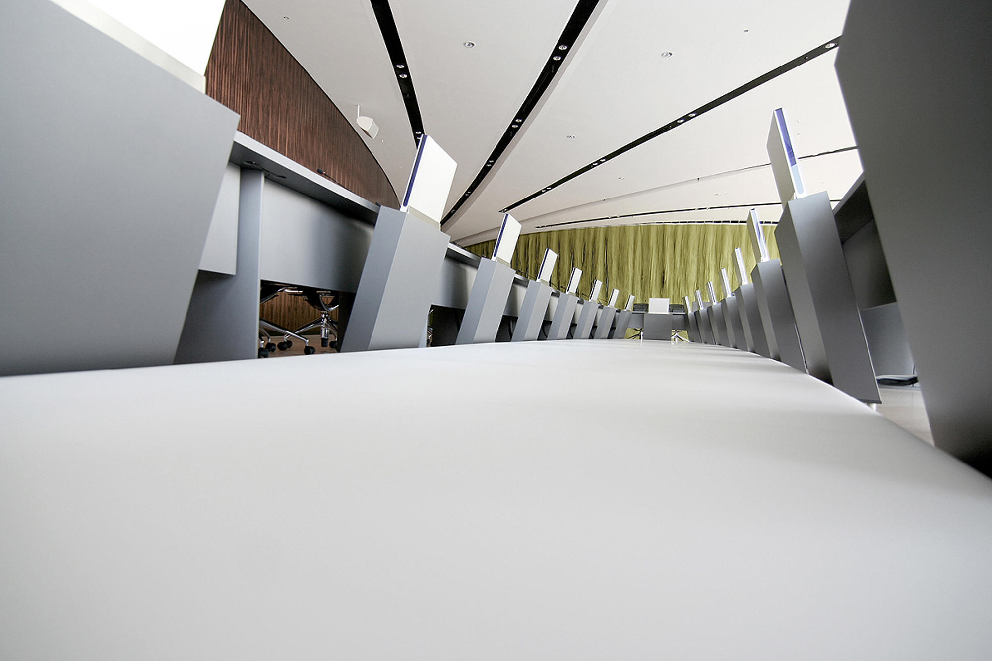 HUB视频系统|HUB视频应用|办公家具|球友会手机网页版登录入口家具|X5独立升降器